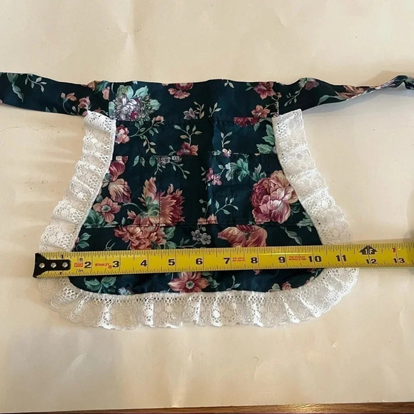 Vintage Floral HALF APRON W/ Pockets Tie Back Lace Pretend Play Artist Kitchen - Picture 5 of 7